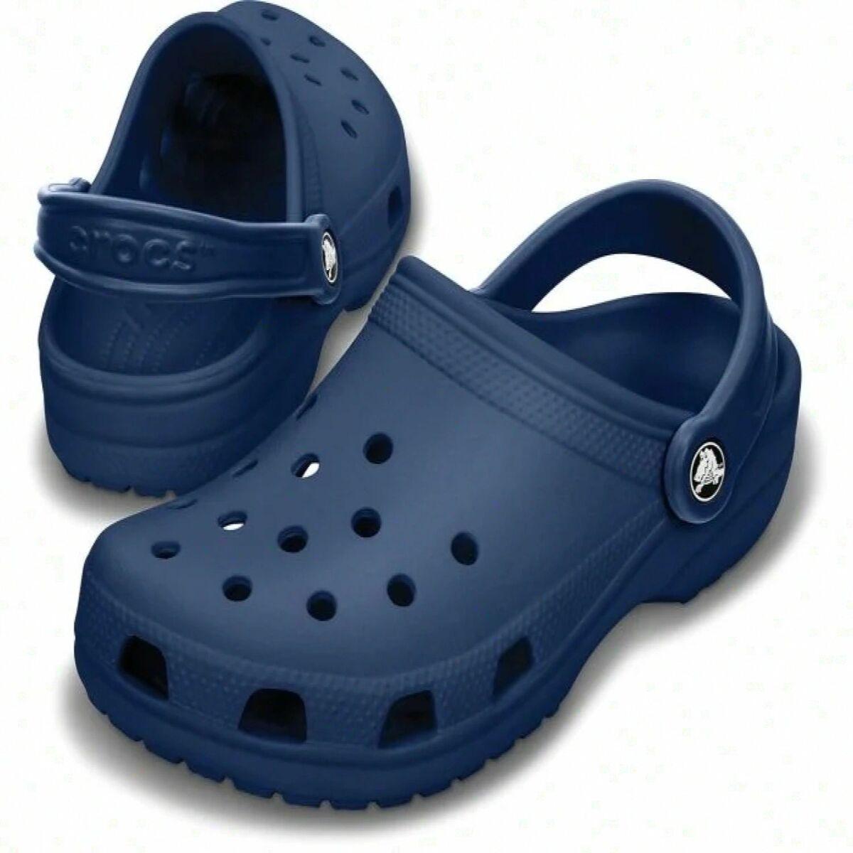 Mens navy deals crocs