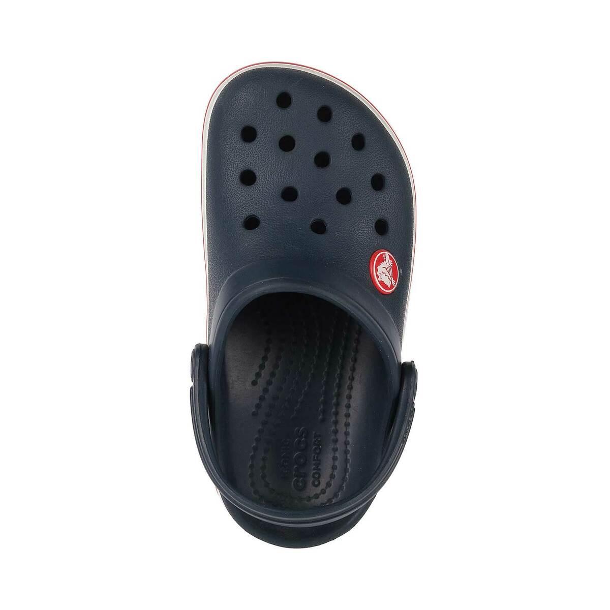 crocs under 200