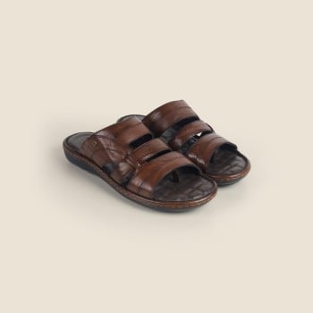 Metro Men Tan Casual Slippers(SKU: 16-1092-23-40)