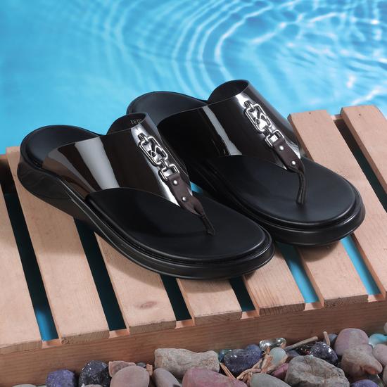 Men Brown Casual Slippers