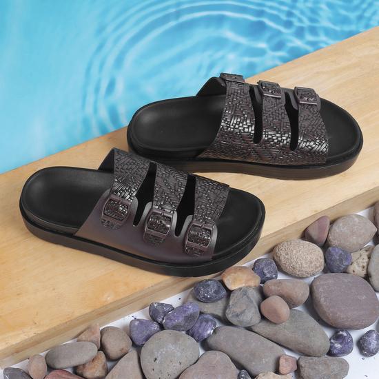 Men Brown Casual Slippers