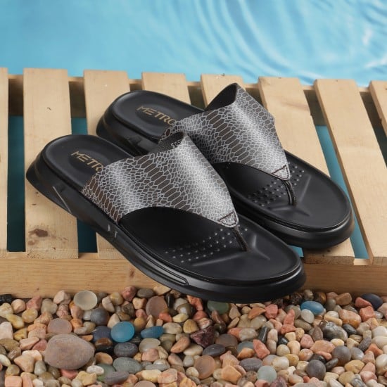 Men Brown Casual Slippers