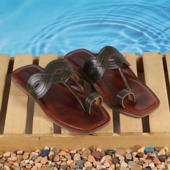 Men Olive Ethnic Kolhapuris