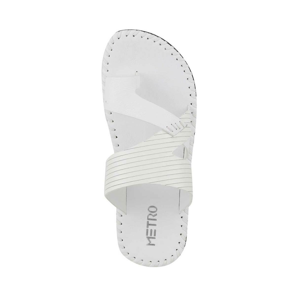 White deals colour chappals