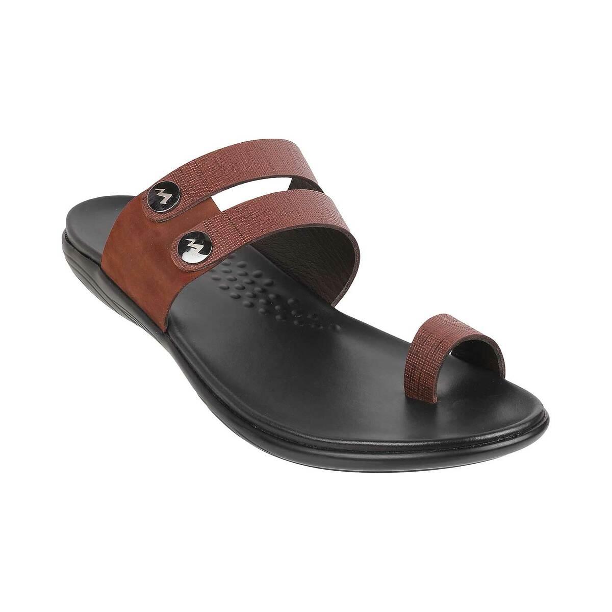 Buy The Roadster Lifestyle Co Men Charcoal Sandals - Sandals for Men  9024275 | Myntra
