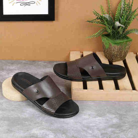 Men Brown Casual Slippers