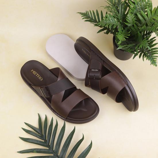 Men Brown Casual Slippers