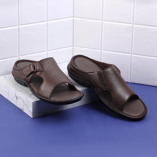 Men Brown Casual Slippers