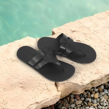 Metro Men Black Casual Slippers(SKU: 16-992-11-40)