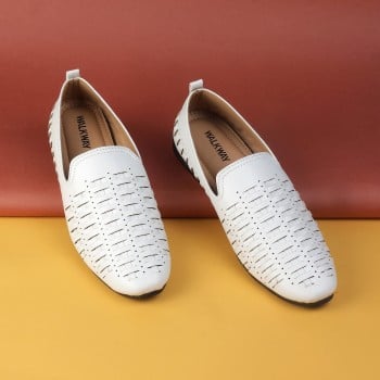Walkway Men White Ethnic Sandals(SKU: 18-1376-16-41)