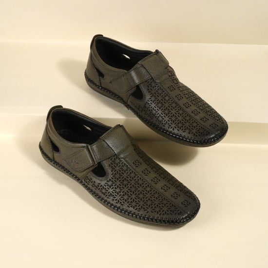 Men Olive Casual Sandals