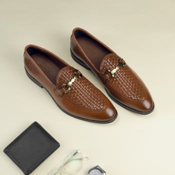 Metro Men Tan Formal Moccasin(SKU: 19-632-23-40)