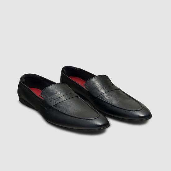 Men Black Casual Loafers