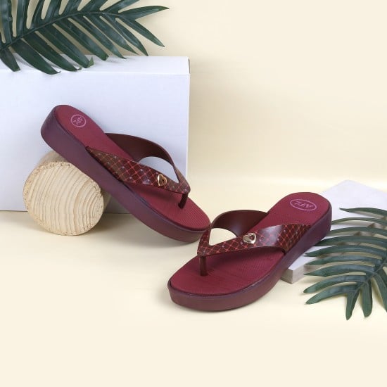 Women Maroon Casual Slippers