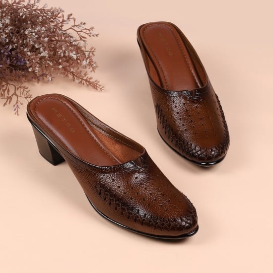 Women Rust Casual Slip Ons