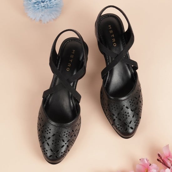 Women Black Casual Sandals