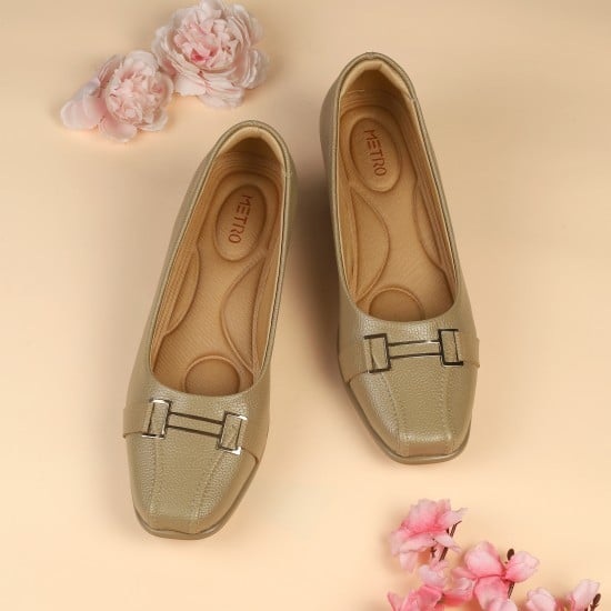 Women Beige Formal Pumps
