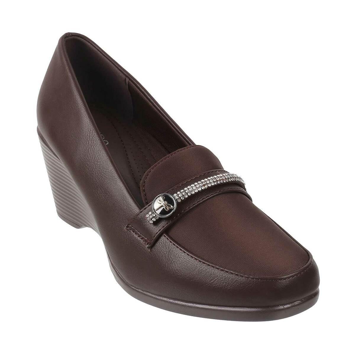 Buy Metro Brown Casual Pumps Online | SKU:31-1172-12-37 - Metro Shoes