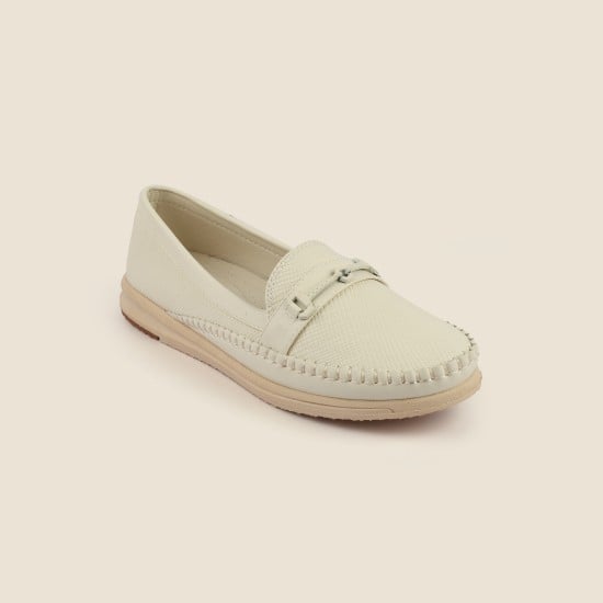 Women Off-white Casual Loafers