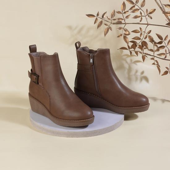 Women Camel Casual Boots
