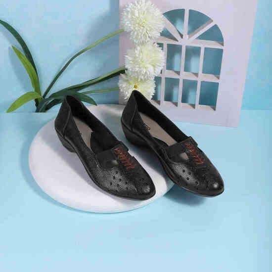 Women Black Casual Slip-Ons