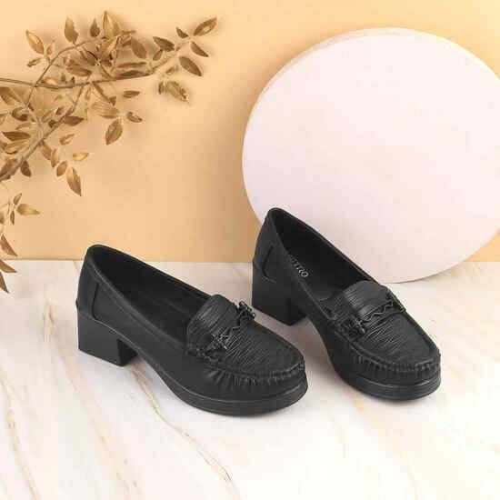 Women Black Casual Loafers