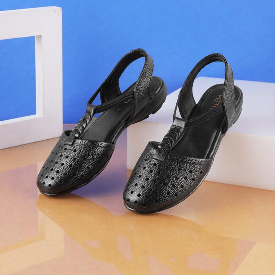 Women Black Casual Sandals
