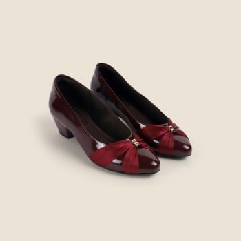 Metro Women Wine-Maroon Formal Pumps(SKU: 31-4754-19-36)