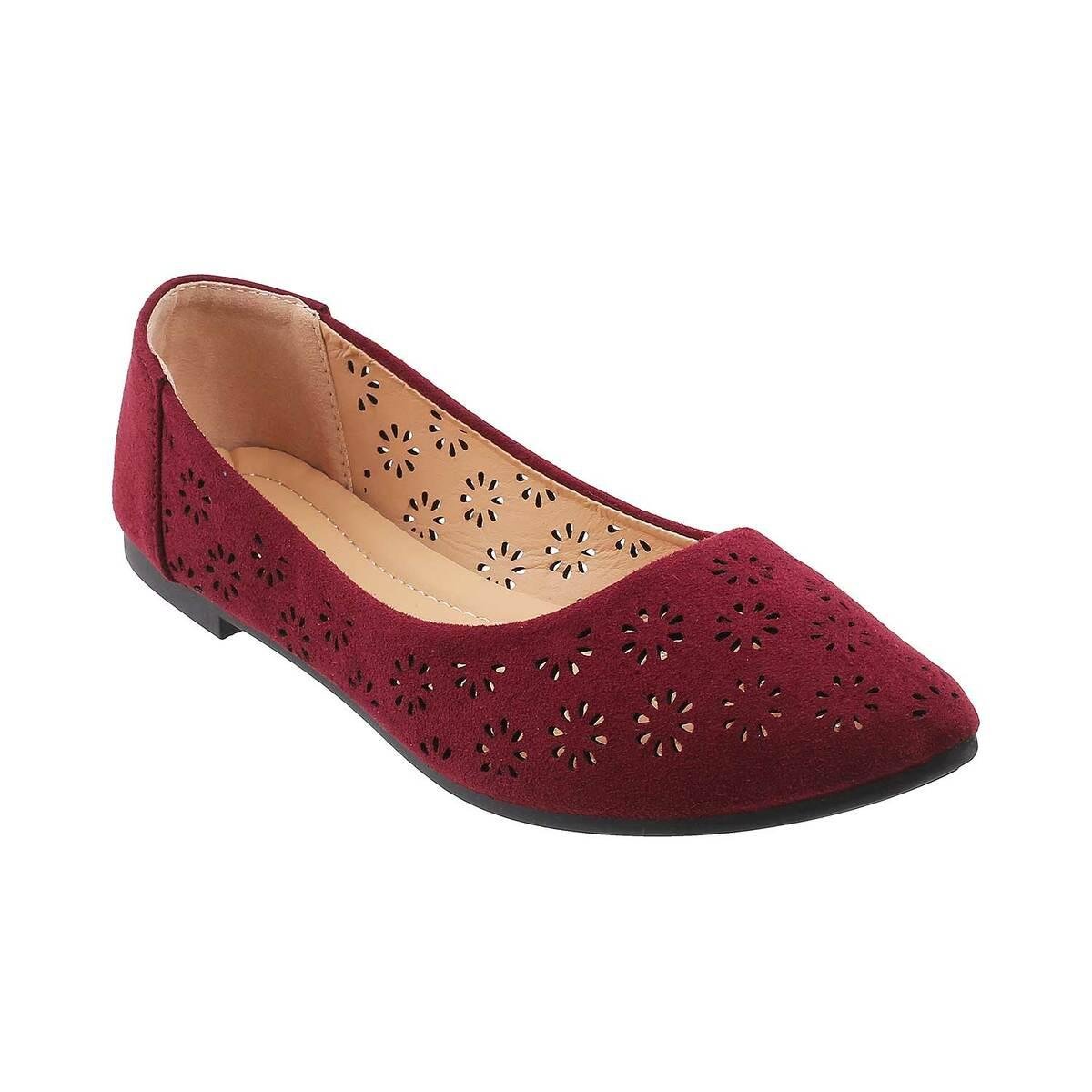 Maroon on sale flat shoes