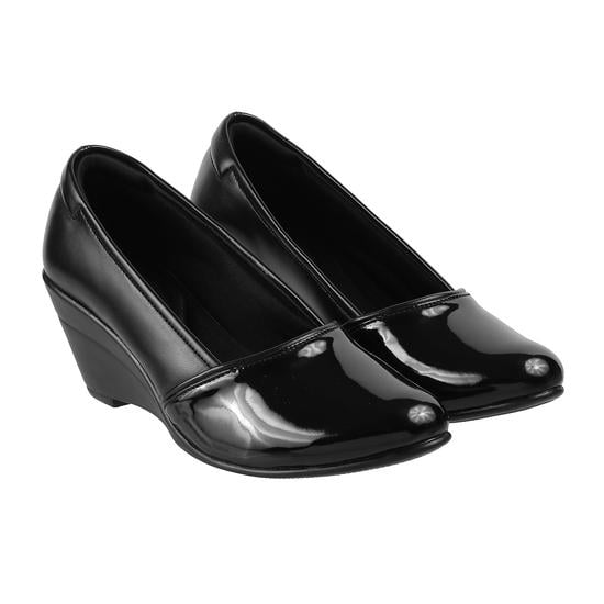 Women Black Casual Pumps