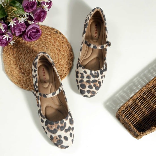 Women Beige-suede Casual Ballerinas