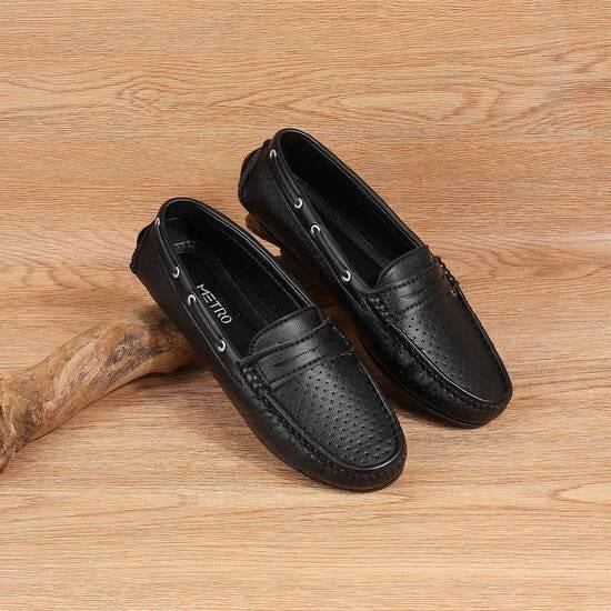 Women Black Casual Loafers