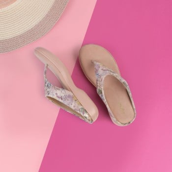 Metro Women Pink Casual Slippers(SKU: 32-1314-24-36)