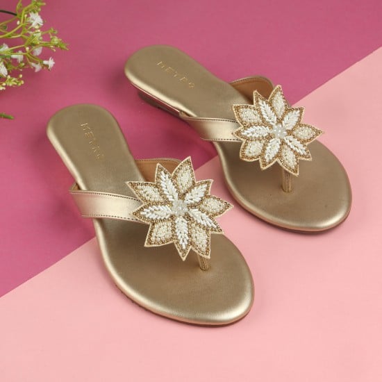 Women Gold Ethnic Slippers