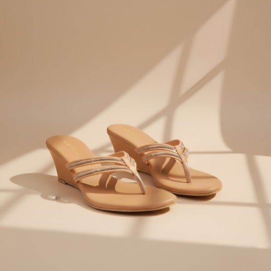 Women Tan Ethnic Slippers