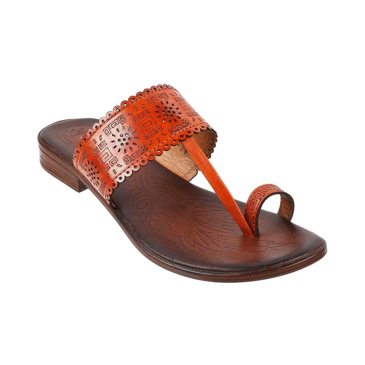 Casual chappals hot sale for ladies