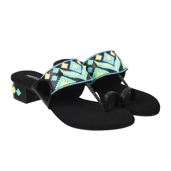 Women Black Ethnic Sandals