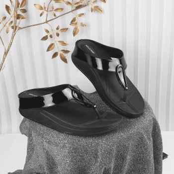 Walkway Women Black Casual Slippers(SKU: 32-992-11-39)