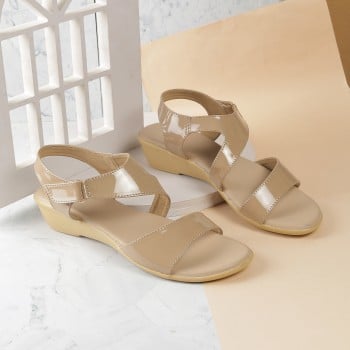 Walkway Women Beige-red Casual Sandals(SKU: 33-1072-89-37)