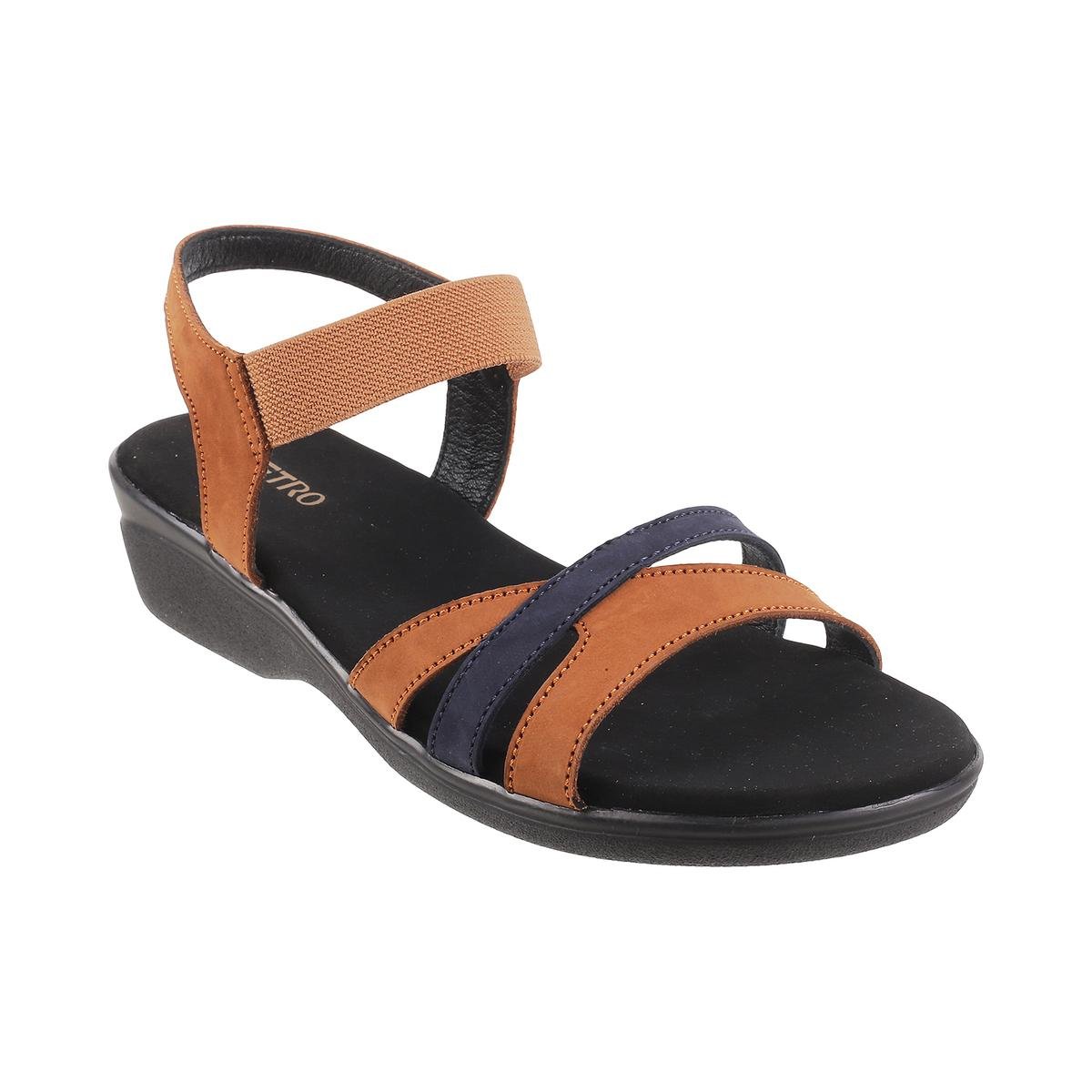 Buy online Blue Rubber Slip On Sandals from Sandals and Floaters for Men by  Kapani Fashion for ₹319 at 36% off | 2024 Limeroad.com