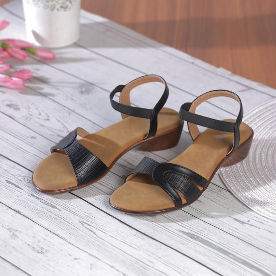 Women Black Casual Sandals