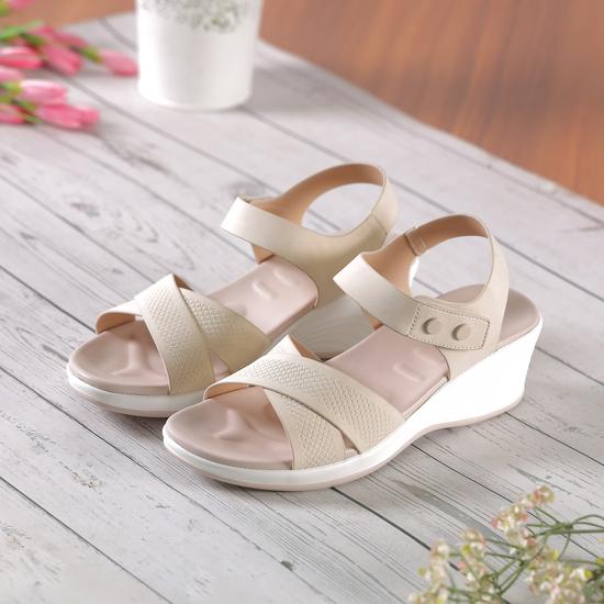 Women Beige Casual Sandals