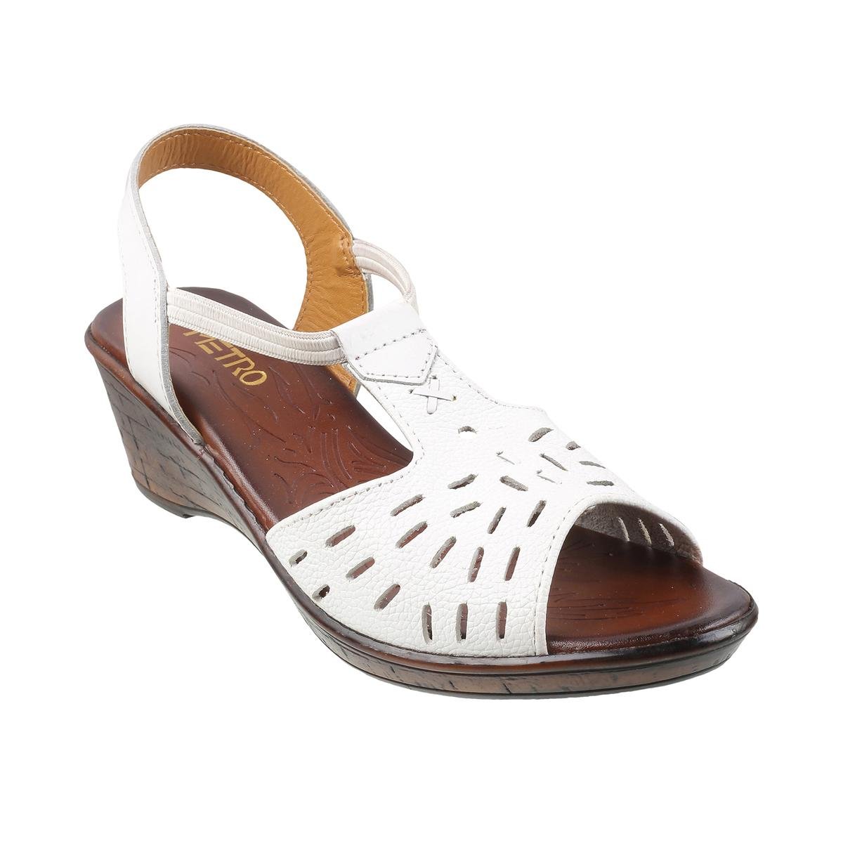 Buy Men White Casual Sandals Online | SKU: 60-1472-16-40-Metro Shoes