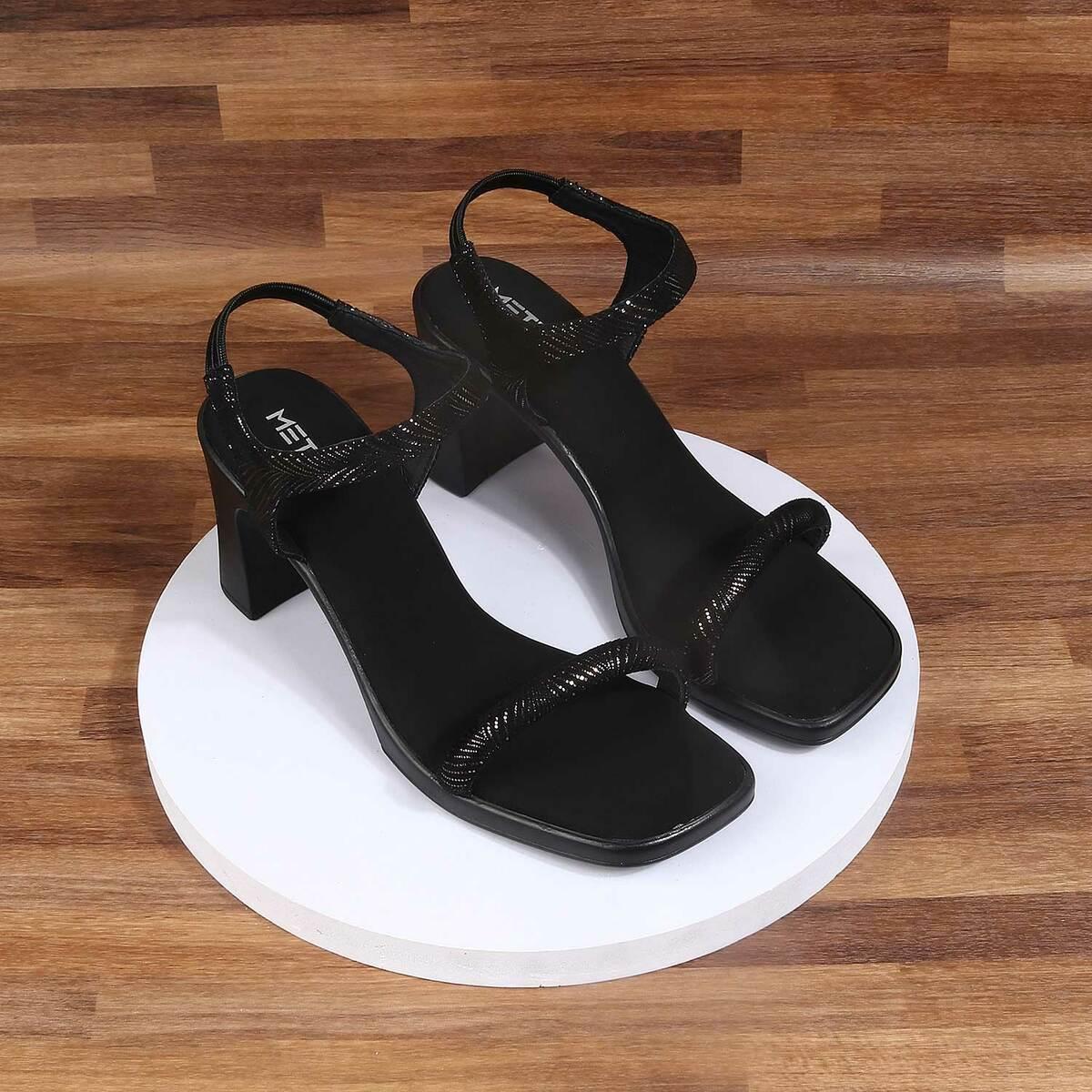 Princess by Metro Black Ankle Strap Sandals Price in India, Full  Specifications & Offers | DTashion.com
