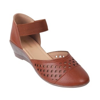Walkway Women Tan Casual Sandals(SKU: 33-720-23-36)