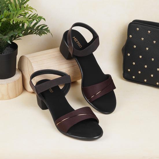 Women Brown Casual Sandals