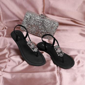 Metro Women Black Casual Sandals(SKU: 33-800-11-36)
