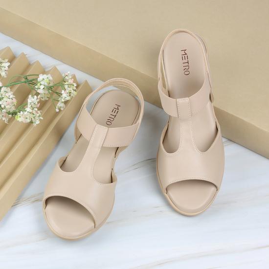 Women Beige Casual Sandals