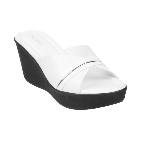 Women White Casual Sandals