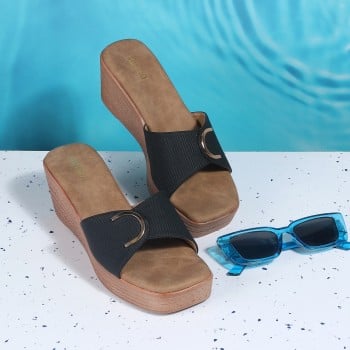 Metro Women Black Casual Slip Ons(SKU: 34-339-11-37)